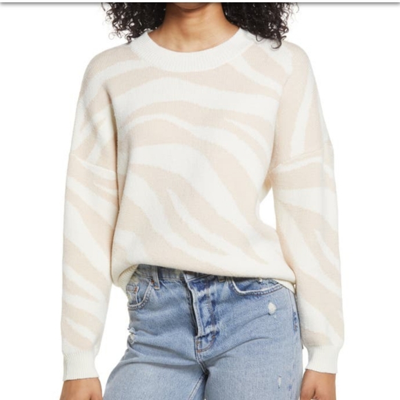 Lulu's Sweater - Picture 1 of 4